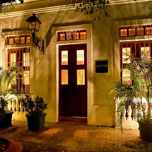 https://hotel-honky-tonk-colonial.comcaribbean.com